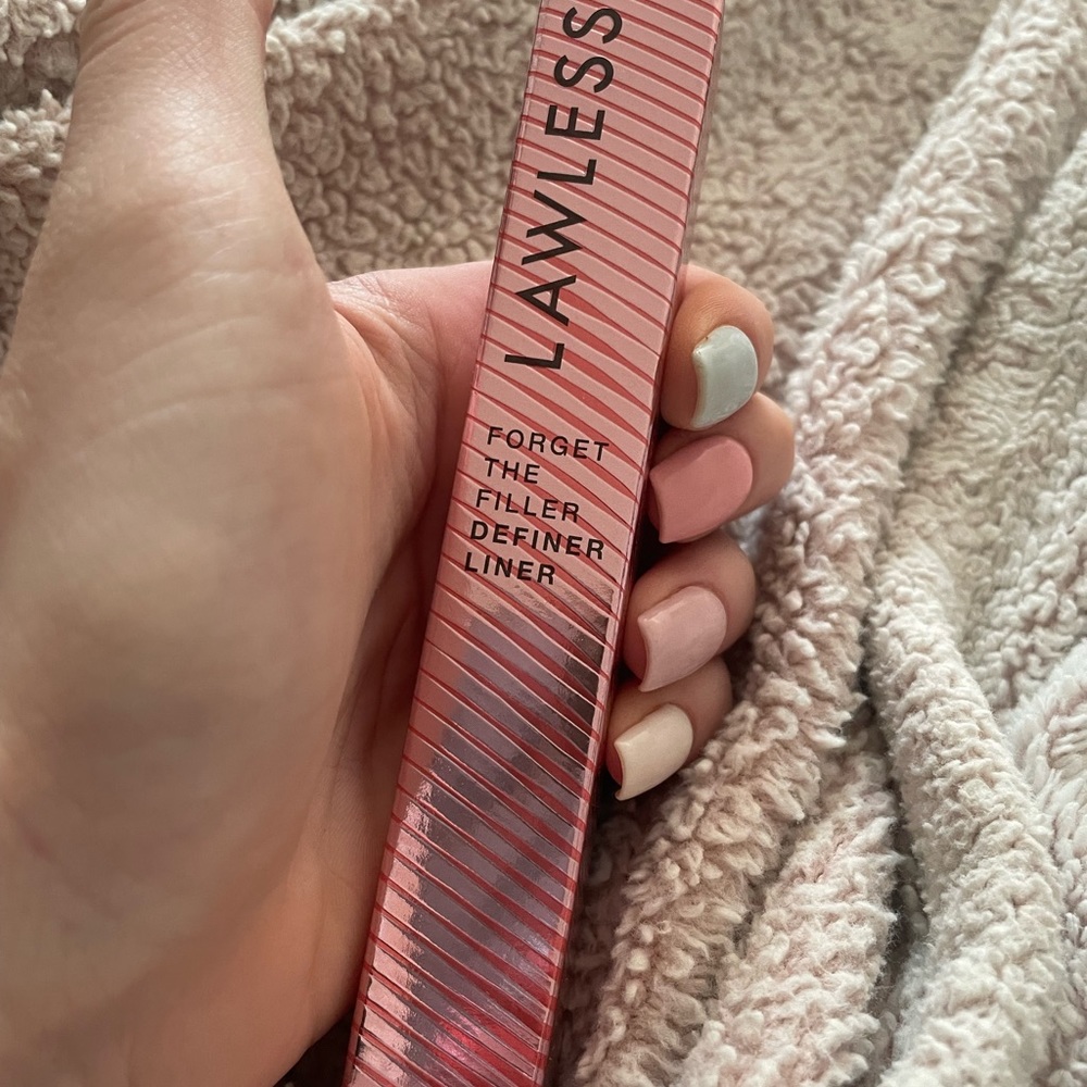- Lawless lip liner in pink sand